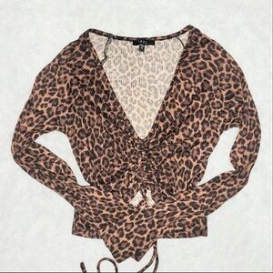 Fashion Nova Brown & Black Leopard Print Crop Top with Ruch Women's US Small! ✨️